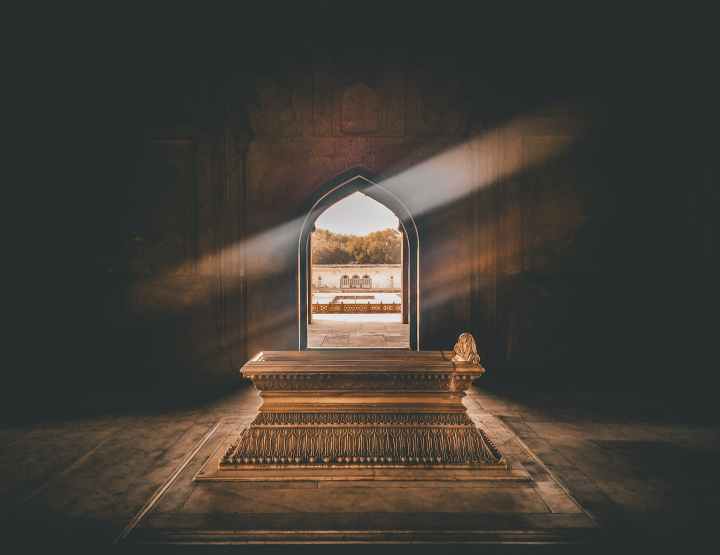 Whispers in the Tomb by JL Maikaho | Fiction | Parousia Magazine